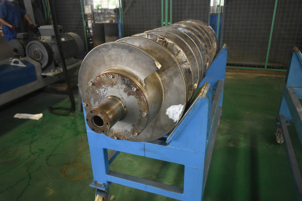 工業(yè)離心機維修怎么解決故障